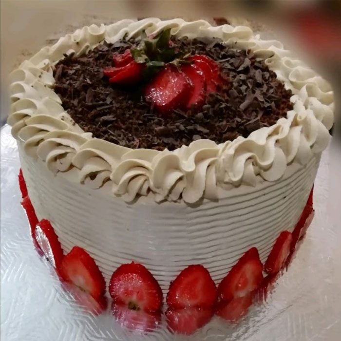 کیک سفارشی دو کیلویی